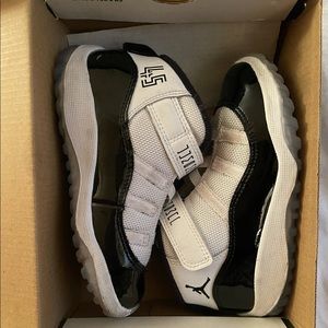 Jordan 11 Retro Concord (TD). Toddler size 9c.